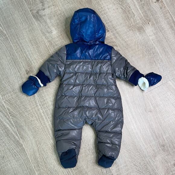 URBAN REPUBLIC Pram Faux Shearling Hood Puffer Bodysuit Size 3M - Picture 6 of 8